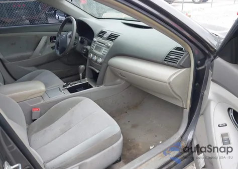 2011 Toyota Camry Le z USA, uszkodzony, nr VIN 4T4BF3EKXBR132585